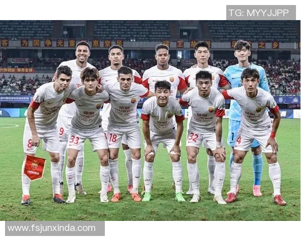 广州足球队荣登足球配合排行榜第二名展现团队实力与默契